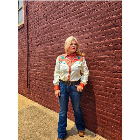 Cream and salmon pearl snap - Picture 1 of 3